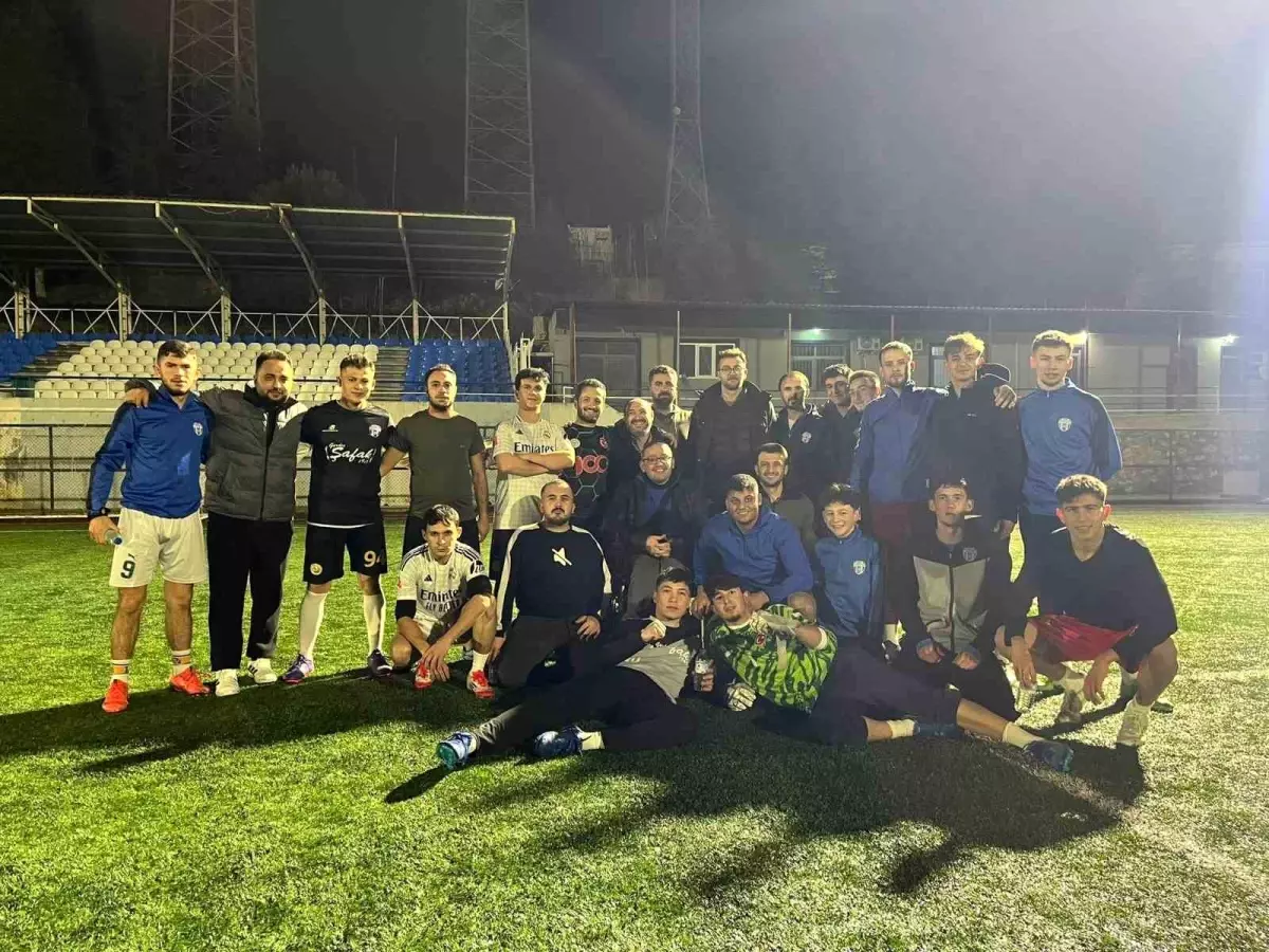 Gördes Engelliler Derneği’nden Altıntaş Spor’a Ziyaret