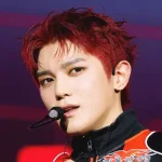 Güney Koreli rapçi Lee Taeyong, konsere Uşakspor ceketiyle çıktı