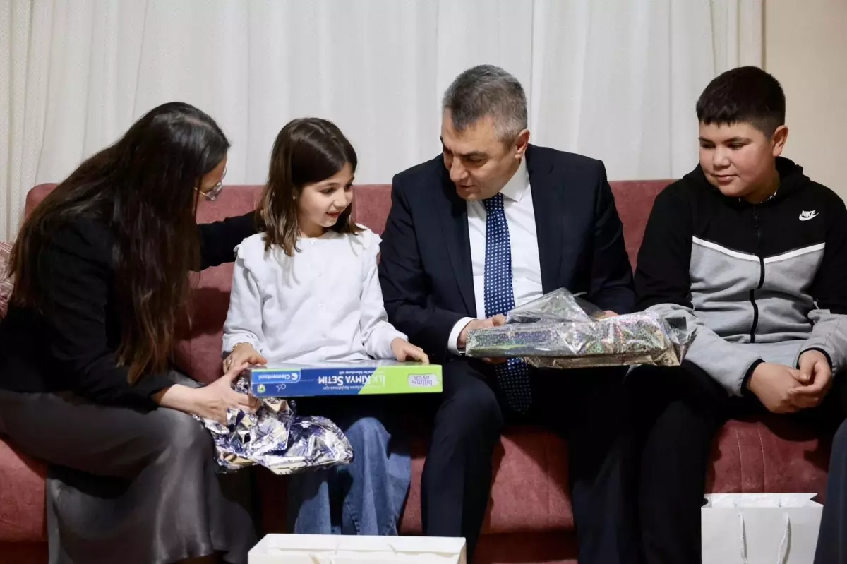 Hatay’da 72 saat sonra enkazdan çıkan Hazal’ın Kabe’yi görme hayali gerçek oluyor