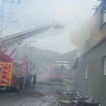 Hatay’da iki katlı ev alevlere yenik düştü