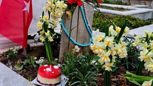 Hatay’da mezarlıklarda hüzün