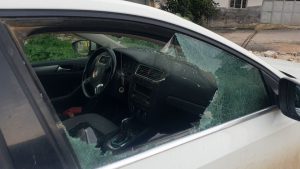 Hatay’da park halindeki aracı soydular