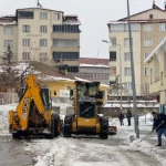 Hizan’da Karla Mücadele Devam Ediyor