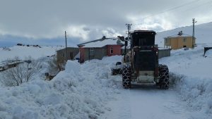 Iğdır’da kar yağışı nedeniyle 14 köye ulaşım sağlanamıyor