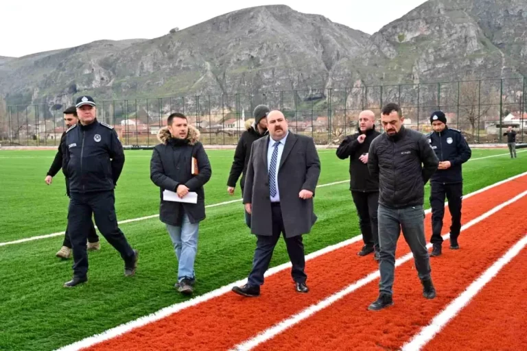 İnönü’de spor kompleksi hızla yükseliyor