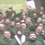 İran Parlamentosu’nda vekiller askeri üniforma giydi: ‘Amerika’ya Ölüm’ sloganları