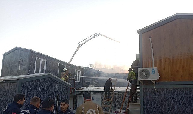 İşçi Konteynerinde Çıkan Yangın Kontrol Altına Alındı