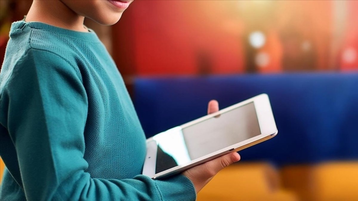 İspanya’da 16 yaşın altındaki çocuklara sosyal medya yasağı