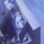 İstanbul Beylikdüzü’nde siteye silahlı saldırıda güvenlik görevlisi ağır yaralandı