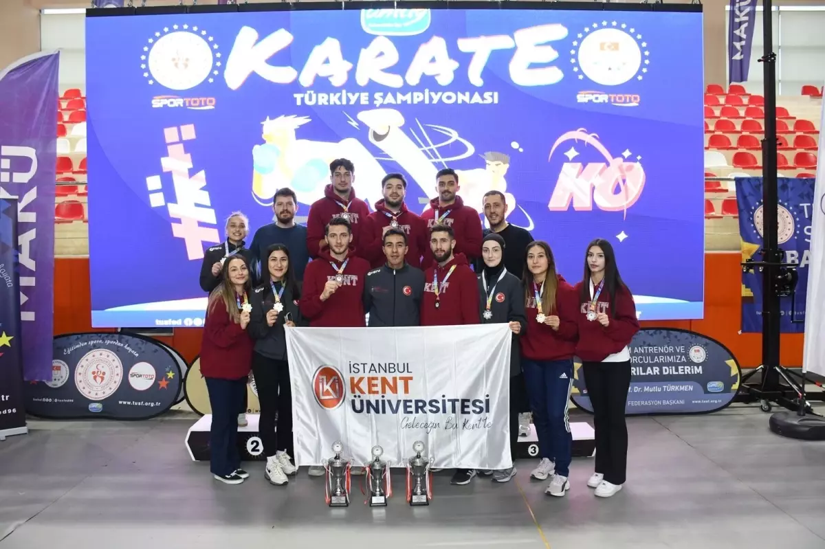 İstanbul Kent Üniversitesi Karate’de Başarı