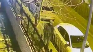 İstanbul’da iş yeri kurşunlayan 2 şüpheli yakalandı