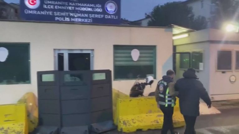 İstanbul’da tartıştığı kişinin aracını kesen sürücü yakalandı