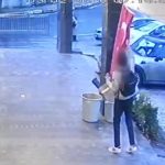 İstanbul’da Türk bayrağını bulunduğu yerden indiren şüpheli yakalandı