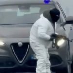 İtalya’da film gibi soygun girişimi: Yolu ateşe verip çatışmaya girdiler