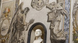 İtalya’daki bazilikada “Meloni’ye benzeyen melek” tartışması