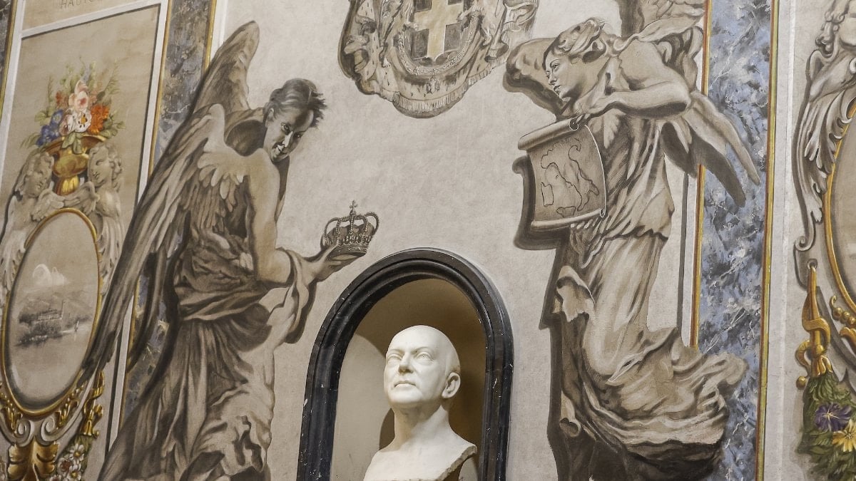 İtalya’daki bazilikada “Meloni’ye benzeyen melek” tartışması