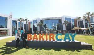 İzmir Bakırçay Üniversitesi ile Karşıyaka Belediyesi Arasında Bilim Merkezi İş Birliği Protokolü İmzalandı