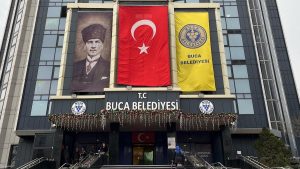 İzmir’de Buca Belediyesi’ne rüşvet operasyonu: 7 tutuklama