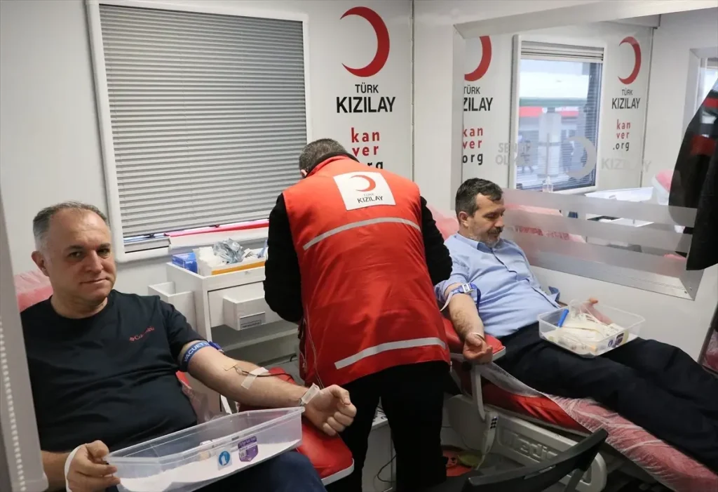 İzmir’de Kan Bağışı Kampanyası Başlatıldı