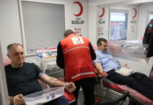 İzmir’de Kan Bağışı Kampanyası Başlatıldı