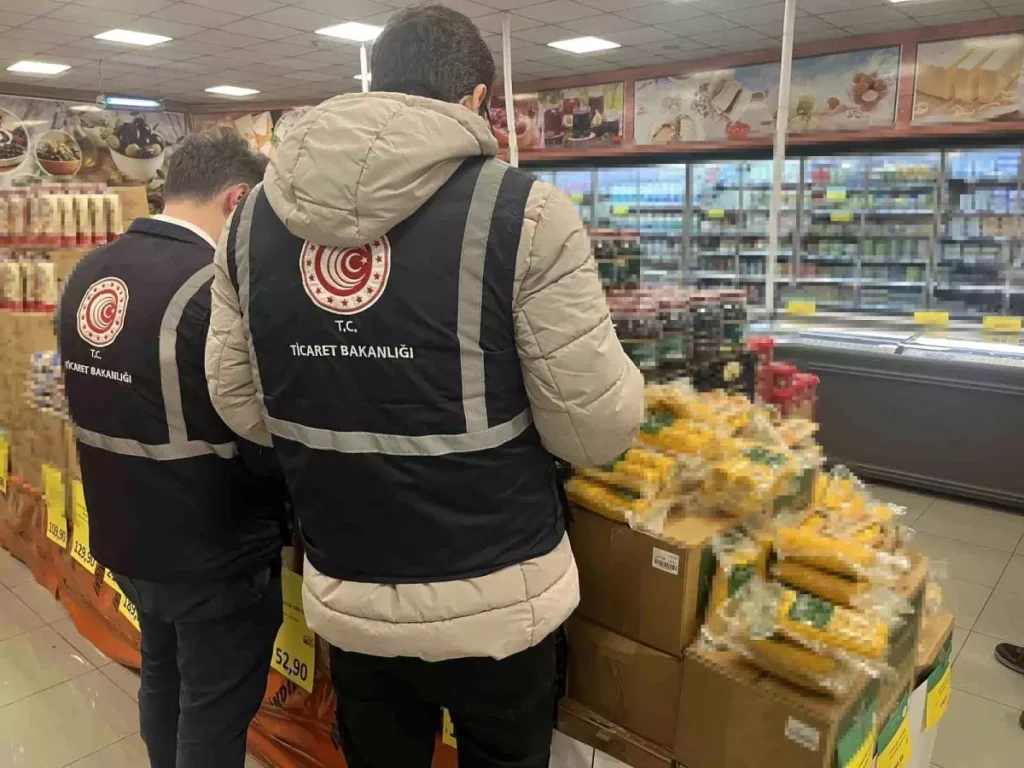 İzmir’de Ramazan Öncesi Market Denetimi