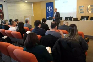 İzmir’de Yaratıcı Yıkım Toplantısı