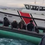 Karaburun’da 22 Düzensiz Göçmen Yakalandı