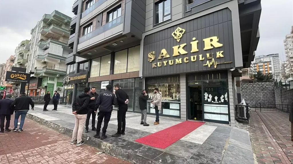 Karaköprü’de Kuyumcu Soygunu: 6 Şüpheli Yakalandı