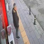 Karaman’da imamın ‘sahibi gelir alır’ diye bıraktığı çantayı kaşla göz arasında çaldı