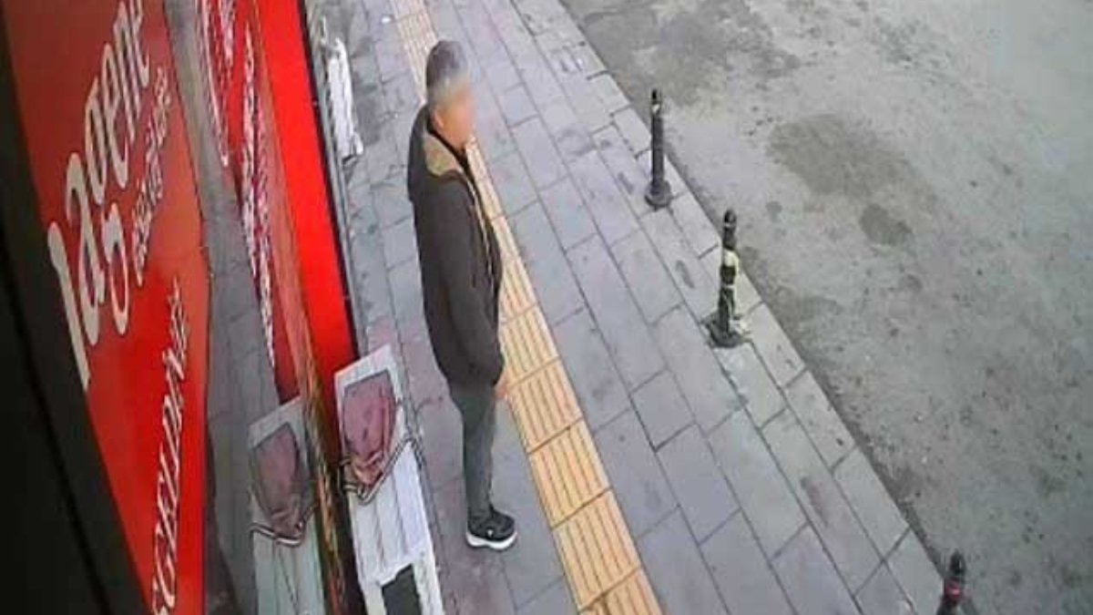 Karaman’da imamın ‘sahibi gelir alır’ diye bıraktığı çantayı kaşla göz arasında çaldı