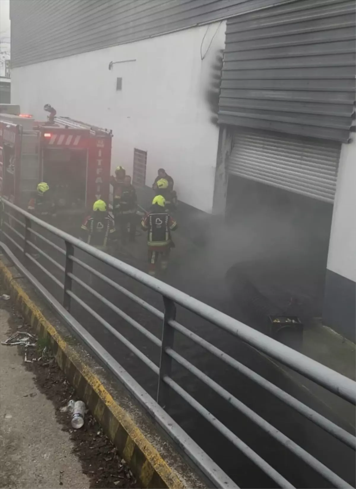 Karesi’de Alışveriş Merkezinde Yangın