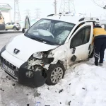 Kars’ta Trafik Kazası: 6 Yaralı