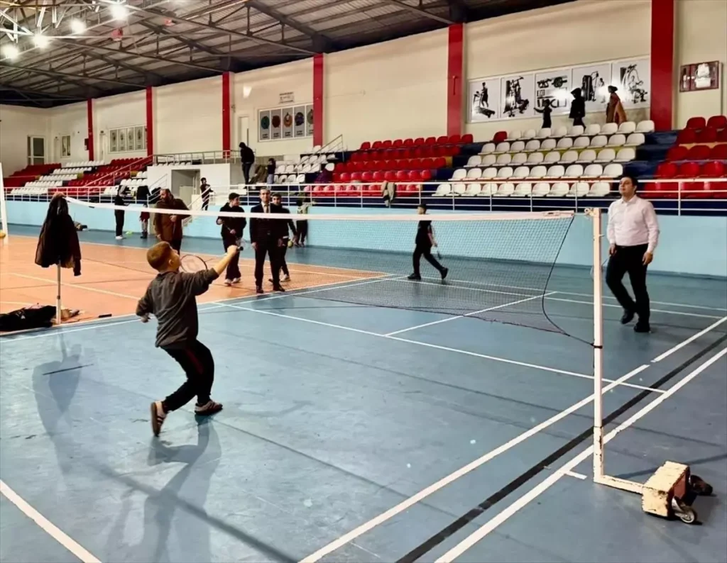 Kaymakam Başar, Sporcularla Buluştu