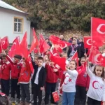 Keban’da Eğitim Dönemi ‘Bayrak Sevgisi’ Temasıyla Başladı