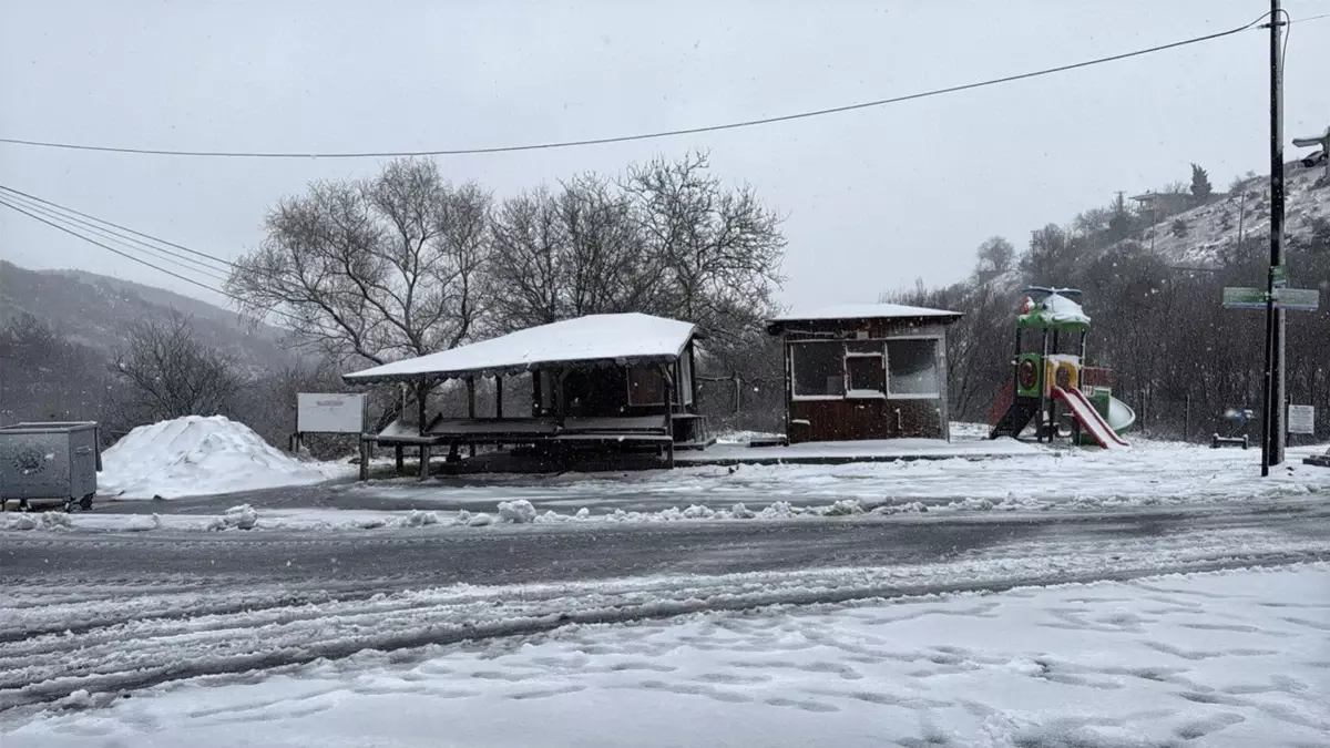 Kırklareli ve Tekirdağ Karla Kaplandı