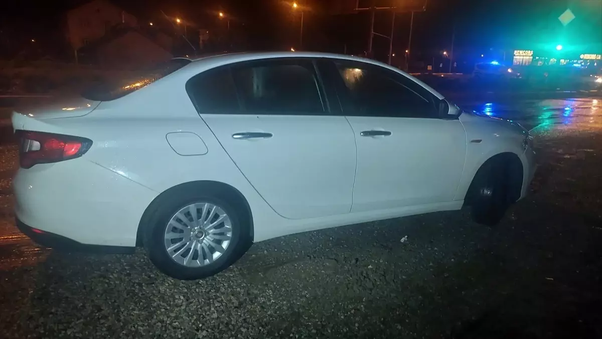 Kırmızı Işıkta Kaza: 2 Yaralı