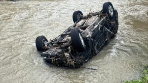 Kocaeli’de dereye kapılan otomobil, bir gün sonra bulundu