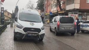 Kocaeli’de istasyonda boşanma aşamasındaki eşini başından vurarak katletti