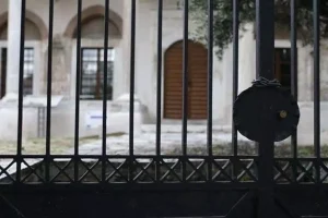 Komşudan Müslümanları ayağa kaldıracak cami kararı! Çok sayıda mescit kapatıldı