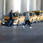 Korsan Taksiler Havalimanında Sorun Yarattı