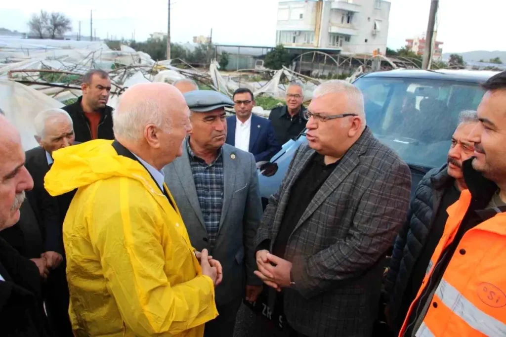 Kumluca’daki Zarar Gören Üreticilere Destek Çağrısı