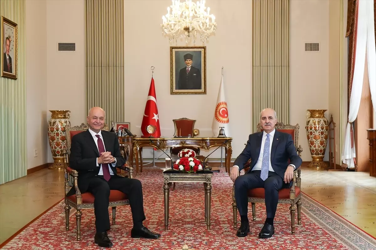 Kurtulmuş ve Salih Mülteciler İçin Görüştü