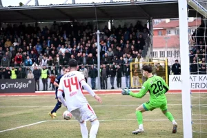 Kütahyaspor, Balıkesirspor’u 2-1 yendi