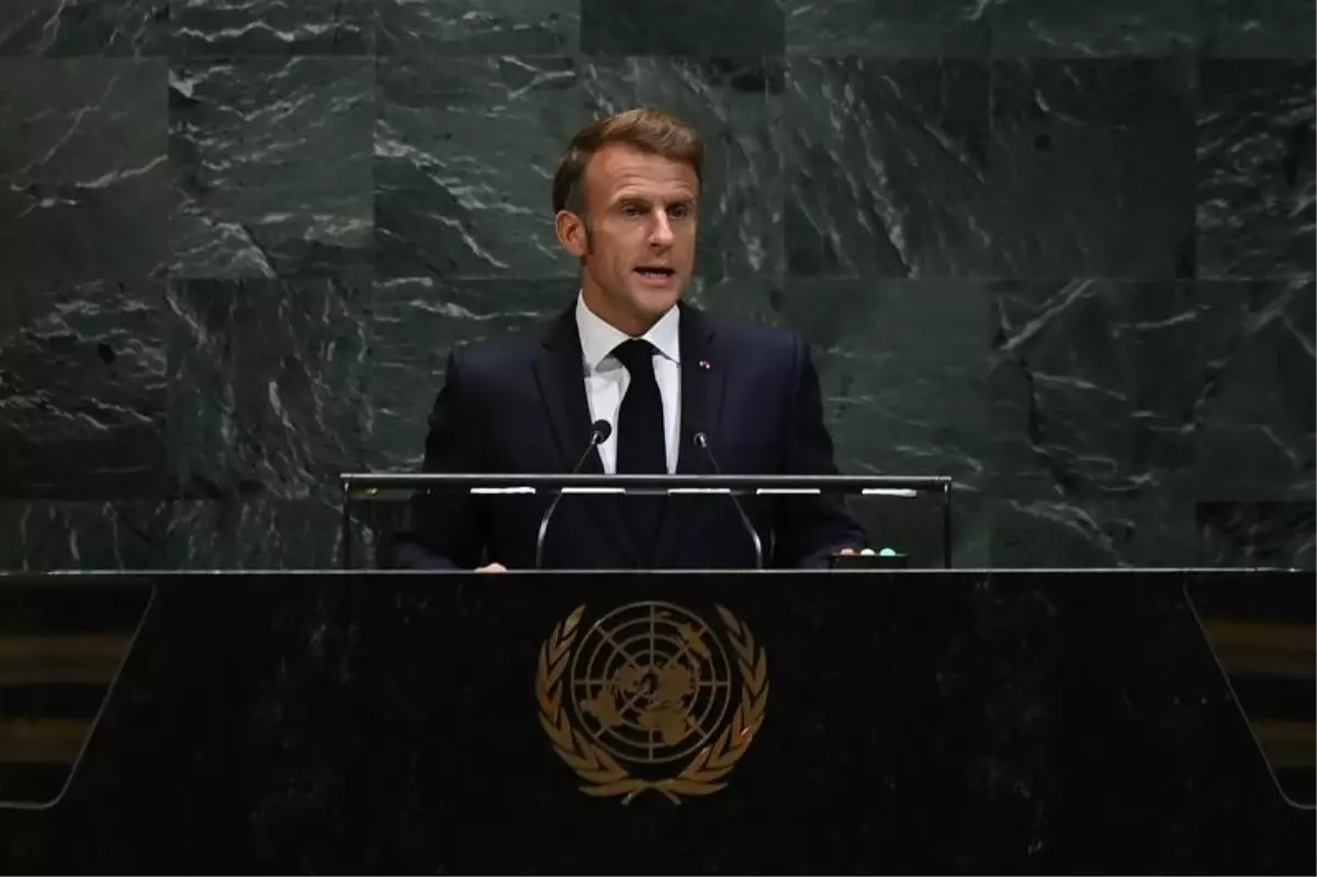 Macron’un İsmi Epstein Belgelerinde
