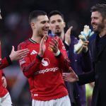 Manchester United, Michael Carrick ile yükselişe geçti