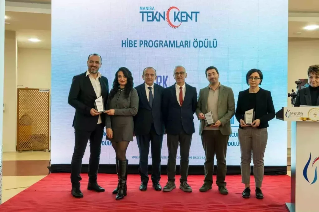 Manisa CBÜ TEKNOKENT’e destek sağlayan firmalara ödül