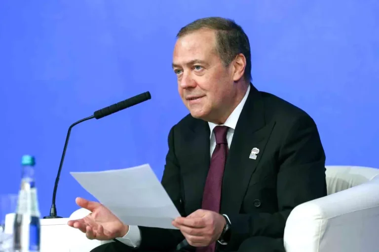 Medvedev: Küresel Çatışma İstemiyoruz