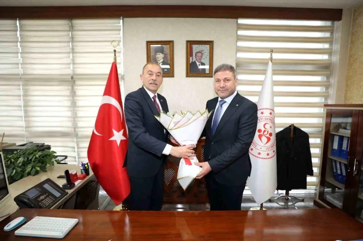 Mehmet Tosun, Van Gençlik Müdürü Oldu