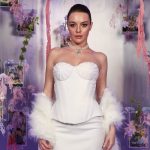 Melis Sezen beyaz tarzı! Şıklığıyla beğeni topladı