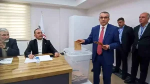 Memet Aslan Yeniden Seçildi